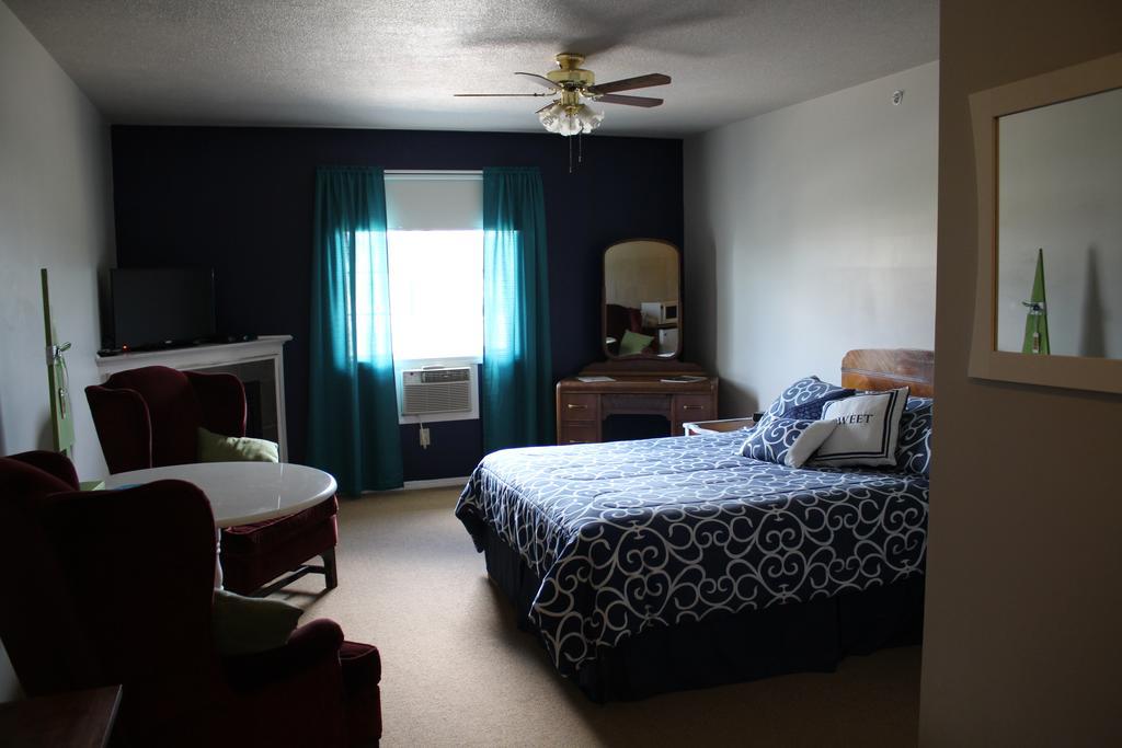 Mccracken Country Inn Hinton Εξωτερικό φωτογραφία