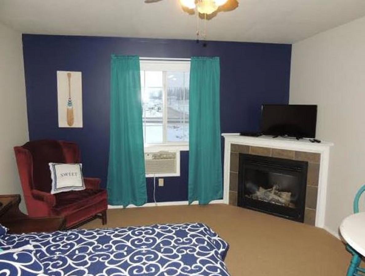 Mccracken Country Inn Hinton Εξωτερικό φωτογραφία