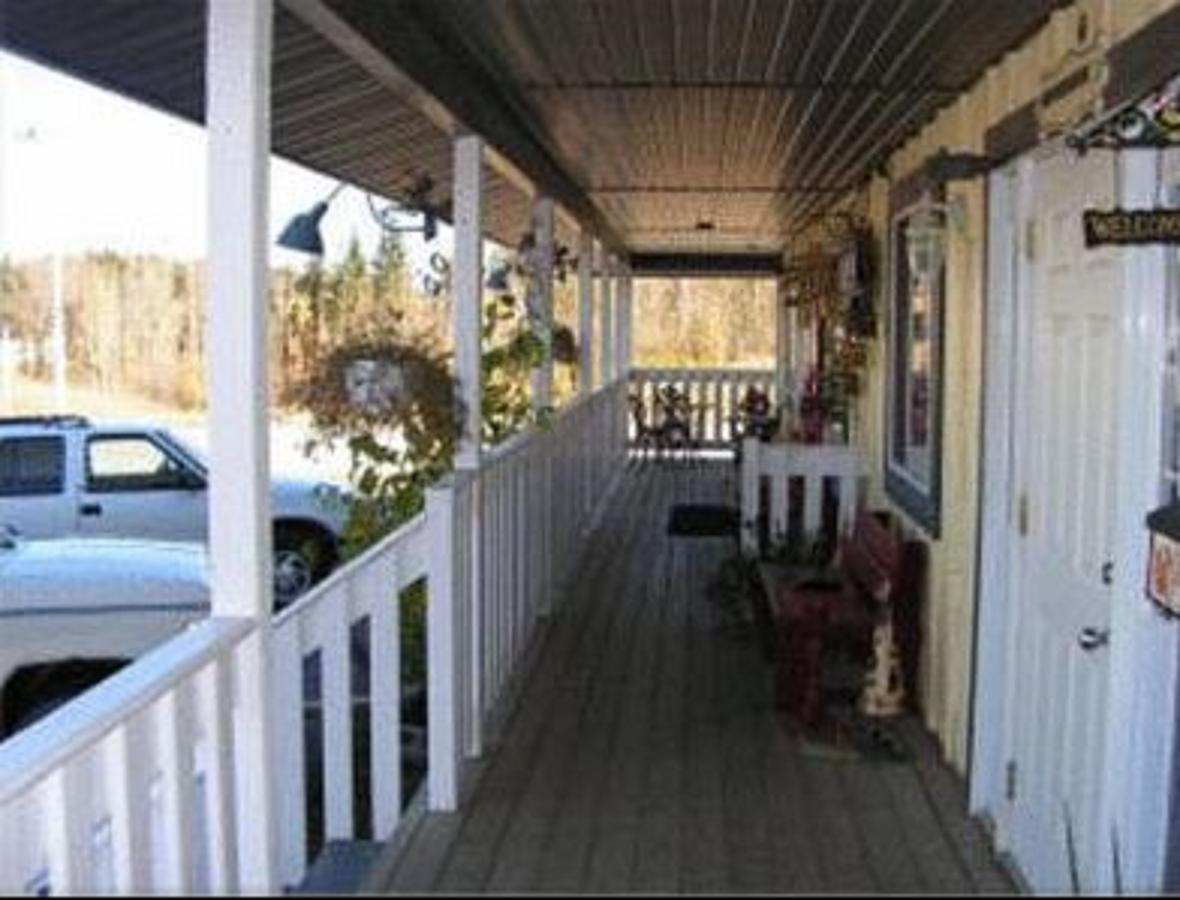 Mccracken Country Inn Hinton Εξωτερικό φωτογραφία